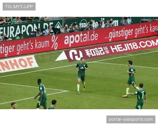 消息：德甲“足球与科技”校园巡回展启动，将展示VAR决策模拟器等互动设备